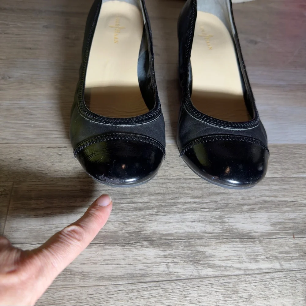 Cole Haan Air Tali Sloane Black Leather Patent Cap Toe Wedge D38134 size 7.5B